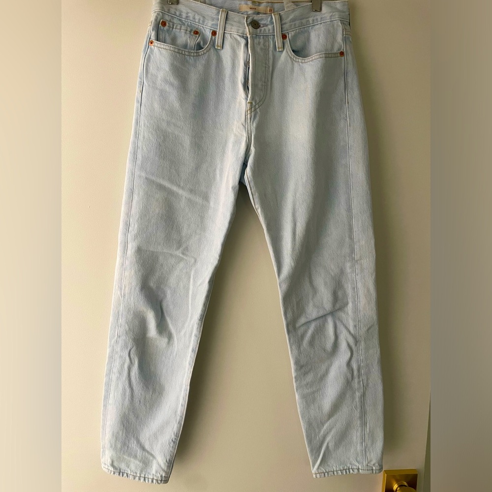 Levi’s Premium Wedgie Icon Jeans 27